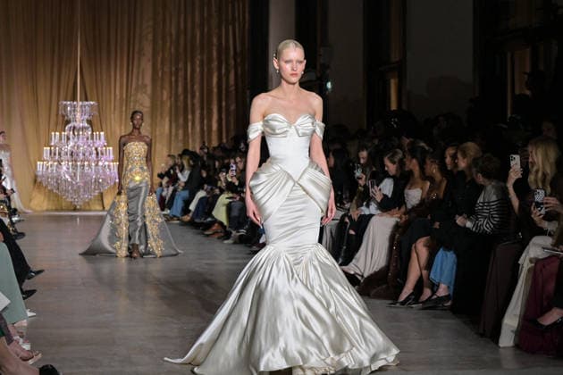 PFW - Zuhair Murad Runway Model walks the runway during the Zuhair Murad Haute Couture Spring Summer show as part of Paris Fashion Week on January 28, 2026 in Paris, France. Photo by Jana Call me J ABACAPRESS.COM Paris Ile de France France  Copyright: xJanaxCallxmexJ ABACAx