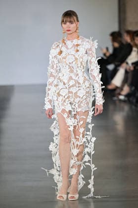 PFW - Juana Martin Runway Model walks the runway during the Juana Martin Haute Couture Spring Summer show as part of Paris Fashion Week on January 28, 2026 in Paris, France. Photo by Jana Call me J ABACAPRESS.COM Paris Ile de France France  Copyright: xJanaxCallxmexJ ABACAx