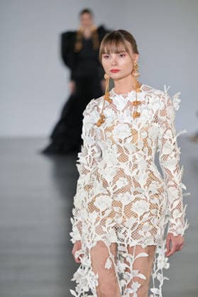 PFW - Juana Martin Runway Model walks the runway during the Juana Martin Haute Couture Spring Summer show as part of Paris Fashion Week on January 28, 2026 in Paris, France. Photo by Jana Call me J ABACAPRESS.COM Paris Ile de France France  Copyright: xJanaxCallxmexJ ABACAx
