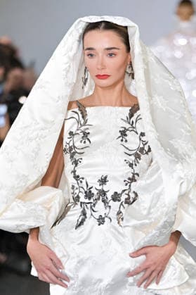 PFW - Juana Martin Runway Model walks the runway during the Juana Martin Haute Couture Spring Summer show as part of Paris Fashion Week on January 28, 2026 in Paris, France. Photo by Jana Call me J ABACAPRESS.COM Paris Ile de France France  Copyright: xJanaxCallxmexJ ABACAx