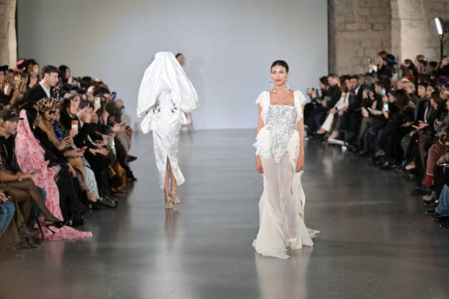 PFW - Juana Martin Runway Model walks the runway during the Juana Martin Haute Couture Spring Summer show as part of Paris Fashion Week on January 28, 2026 in Paris, France. Photo by Jana Call me J ABACAPRESS.COM Paris Ile de France France  Copyright: xJanaxCallxmexJ ABACAx