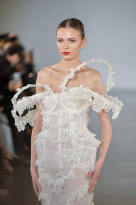 PFW - Juana Martin Runway Model walks the runway during the Juana Martin Haute Couture Spring Summer show as part of Paris Fashion Week on January 28, 2026 in Paris, France. Photo by Jana Call me J ABACAPRESS.COM Paris Ile de France France  Copyright: xJanaxCallxmexJ ABACAx