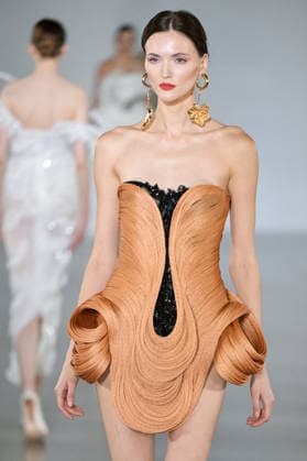 PFW - Juana Martin Runway Model walks the runway during the Juana Martin Haute Couture Spring Summer show as part of Paris Fashion Week on January 28, 2026 in Paris, France. Photo by Jana Call me J ABACAPRESS.COM Paris Ile de France France  Copyright: xJanaxCallxmexJ ABACAx