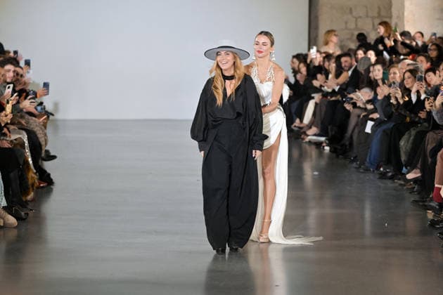 PFW - Juana Martin Runway Model walks the runway during the Juana Martin Haute Couture Spring Summer show as part of Paris Fashion Week on January 28, 2026 in Paris, France. Photo by Jana Call me J ABACAPRESS.COM Paris Ile de France France  Copyright: xJanaxCallxmexJ ABACAx