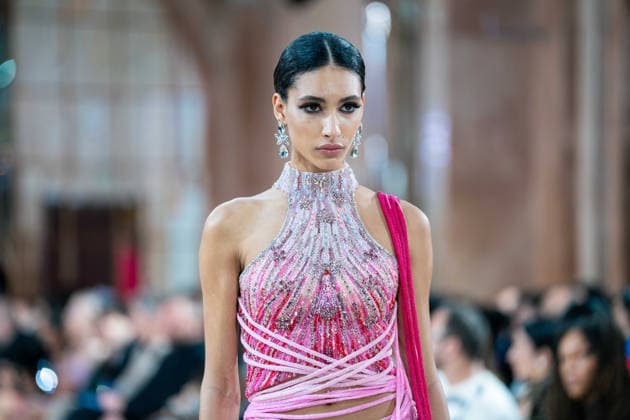 Robert Abi Nader - Runway - Paris Fashion Week - Haute Couture Week Spring Summer 2026 A model walks the runway during the Robert Abi Nader Haute Couture Week Spring Summer 2026 fashion show as part of Paris Fashion Week, Credit:Lounis Tiar Avalon France, Paris  Copyright: xLounisxTiarx xAvalonx 1070150005