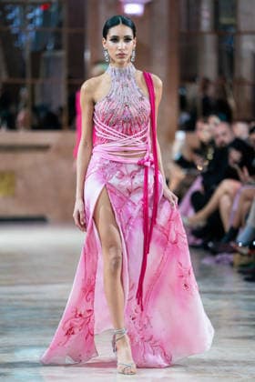 Robert Abi Nader - Runway - Paris Fashion Week - Haute Couture Week Spring Summer 2026 A model walks the runway during the Robert Abi Nader Haute Couture Week Spring Summer 2026 fashion show as part of Paris Fashion Week, Credit:Lounis Tiar Avalon France, Paris  Copyright: xLounisxTiarx xAvalonx 1070150018
