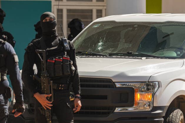 Former Sinaloa mayor Sergio Torres Felix shot in attack Former Sinaloa mayor Sergio Torres Felix shot in attack SINALOA, MEXICO - JANUARY 28: A general view shows police securing the area after former Sinaloa mayor and current local lawmaker Sergio Torres Felix and fellow Movimiento Ciudadano legislator Elizabeth Montoya are shot when an armed group opens fire on their Audi SUV while they travel with their security detail in Sinaloa, Mexico, on January 28, 2026. Jesus Verdugo Anadolu Mexico Mexico. Editorial use only. Please get in touch for any other usage.  Copyright: x2026xAnadoluxJesusxVerdugox Mexico Mexico. Editorial use only. Please get in touch for any other  Copyright: xIMAGO AnadoluxAgencyxIMAGO JesusxVerdugox