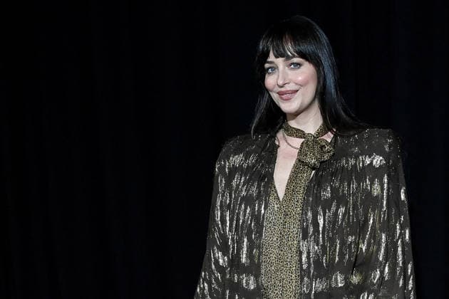 PFW - Valentino Photocall Dakota Johnson at the Valentino fashion show as part of Haute Couture Spring Summer 2026 on January 28, 2026 in Paris, France. Photo by Franck Castel ABACAPRESS.COM PAris France  Copyright: xCastelxFranck ABACAx