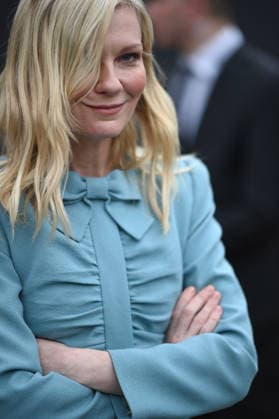 PFW - Valentino Photocall Kirsten Dunst at the Valentino fashion show as part of Haute Couture Spring Summer 2026 on January 28, 2026 in Paris, France. Photo by Franck Castel ABACAPRESS.COM PAris France  Copyright: xCastelxFranck ABACAx
