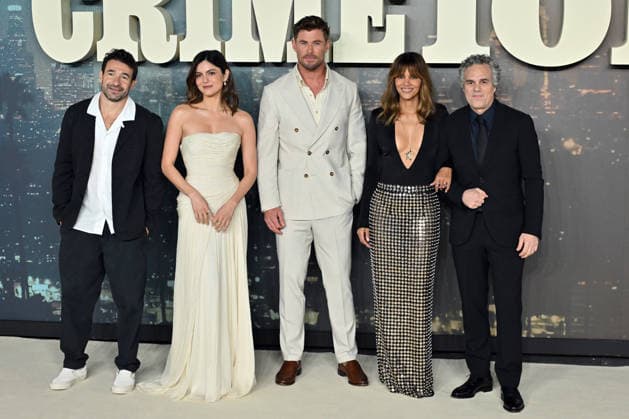 Bart Layton, Monica Barbaro, Chris Hemsworth, Halle Berry and Mark Ruffalo attends Crime 101 European Gala Screening at Odeon Luxe Leicester Square in London, England. UK. Wednesday 28th January 2026 Copyright: xJamesxWarrenx ae6az274