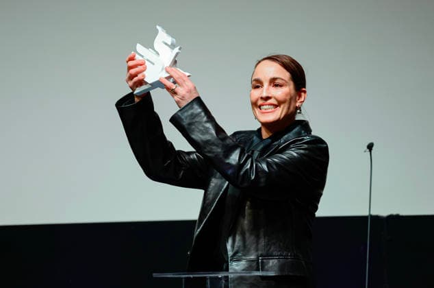 Swedish Actress Noomi Rapace receives the Nordic Honorary Dragon Award during the Gothenburg Film Festival in Gothenburg, Sweden, on January 28, 2026 GOTHENBURG SWEDEN x9200x  Copyright: xAdamxIhse TTx NOOMI RAPACE GOTHENBURG FILM FESTIVAL 14FnMAD5Zlc