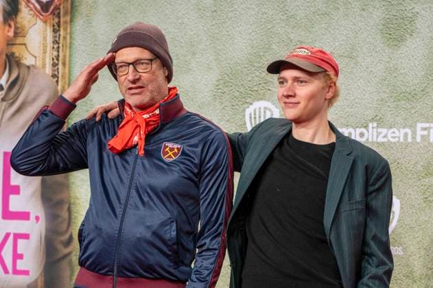 Bruno Aleaxander and Joachim Meyerhof as guests on the red carpet at the movie premiere Ach diese Lücke Luecke , Diese Entsetzliche Luecke at Zoo Palast Berlin on 28 01 2025in Berlin Berlin Germany
