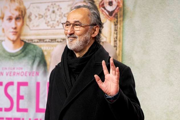Ercan Durmaz as a guest on the red carpet at the movie premiere Ach diese Lücke Luecke , Diese Entsetzliche Luecke at Zoo Palast Berlin on 28 01 2025in Berlin Berlin Germany