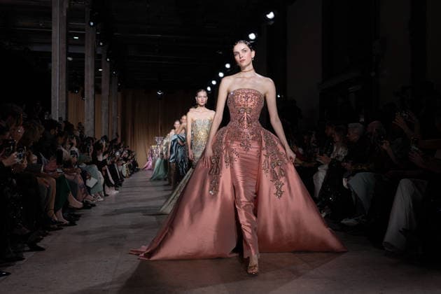 PFW - Zuhair Murad Runway A model walks the runway during the Zuhair Murad Haute Couture Week Spring Summer 2026 show as part of Paris Fashion Week on January 28, 2026 in Paris, France. Photo by Laurent Zabulon ABACAPRESS.COM Paris France  Copyright: xZabulonxLaurent ABACAx