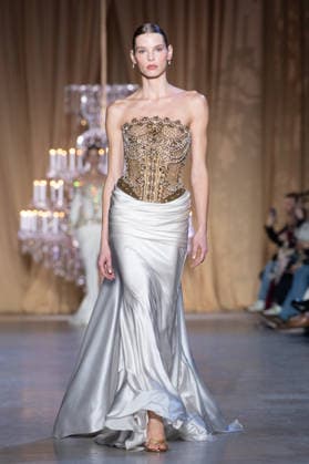 PFW - Zuhair Murad Runway A model walks the runway during the Zuhair Murad Haute Couture Week Spring Summer 2026 show as part of Paris Fashion Week on January 28, 2026 in Paris, France. Photo by Laurent Zabulon ABACAPRESS.COM Paris France  Copyright: xZabulonxLaurent ABACAx
