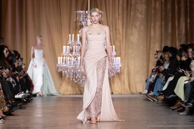 PFW - Zuhair Murad Runway A model walks the runway during the Zuhair Murad Haute Couture Week Spring Summer 2026 show as part of Paris Fashion Week on January 28, 2026 in Paris, France. Photo by Laurent Zabulon ABACAPRESS.COM Paris France  Copyright: xZabulonxLaurent ABACAx
