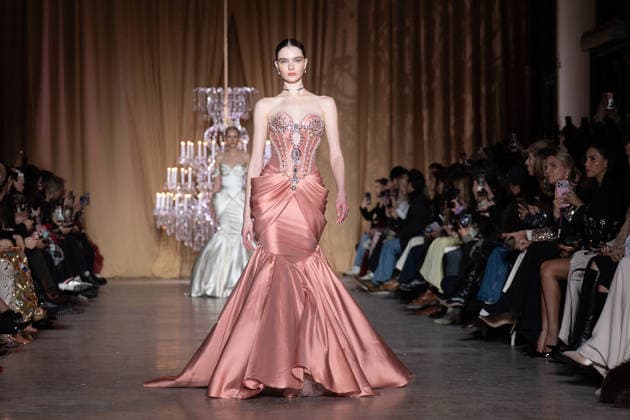 PFW - Zuhair Murad Runway A model walks the runway during the Zuhair Murad Haute Couture Week Spring Summer 2026 show as part of Paris Fashion Week on January 28, 2026 in Paris, France. Photo by Laurent Zabulon ABACAPRESS.COM Paris France  Copyright: xZabulonxLaurent ABACAx
