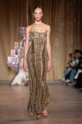 PFW - Zuhair Murad Runway A model walks the runway during the Zuhair Murad Haute Couture Week Spring Summer 2026 show as part of Paris Fashion Week on January 28, 2026 in Paris, France. Photo by Laurent Zabulon ABACAPRESS.COM Paris France  Copyright: xZabulonxLaurent ABACAx