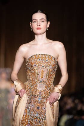 PFW - Zuhair Murad Runway A model walks the runway during the Zuhair Murad Haute Couture Week Spring Summer 2026 show as part of Paris Fashion Week on January 28, 2026 in Paris, France. Photo by Laurent Zabulon ABACAPRESS.COM Paris France  Copyright: xZabulonxLaurent ABACAx