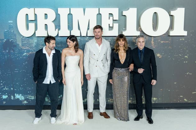Crime 101 Gala Film Screening Cast and Guests attend the Crime 101 Gala Film Screening Featuring: Bart Layton, Monica Barbaro, Chris Hemsworth, Halle Berry, Mark Ruffalo Where: London, United Kingdom When: 28 Jan 2026 Credit: Phil Lewis WENN London United Kingdom Copyright: xPhilxLewis WENNx wenn40912302 PLAAx wenn40912302