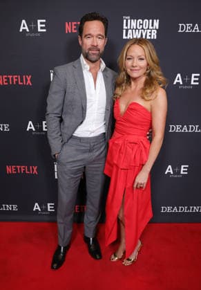 Los Angeles season 4 premiere screening of The Lincoln Lawyer at the PMC Rooftop Terrace Featuring: Chris Diamantopoulos, Becki Newton Where: Los Angeles, California, United States When: 29 Jan 2026 Credit: Faye s Vision Cover Images EDITORIAL USE ONLY. NOT FOR USE BY NEWSPAPERS BASED IN THE UK. Copyright: xx coverimg55421597