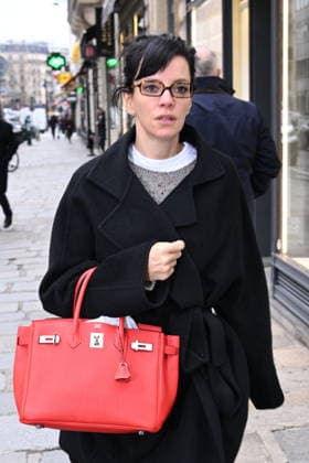 Lily Allen walks the streets of Paris on the sidelines of Fashion Week on January 29, 2026 Pierre Perusseau Bestimage Lily Allen walks the streets of Paris on the sidelines of Fashion Week on January 29, 2026 Paris France  Copyright: xPierrexPerusseaux xBestimagexPierrexPerusseaux xBestimagex