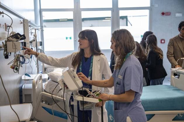 Milan, Niguarda Hospital, Inauguration and ribbon-cutting ceremony of the Emergency Room and the Olympic Ward of the Niguarda Hospital, doctors and healthcare workers simulate operations  Copyright: xFrancescoxEnriquezx xipa-agency.netx xFrancescoxEnriquezx IPA_Agency_IPA70709145