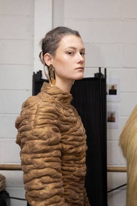 Backstage du défilé Charlie Le Mindu, Collection Haute Couture Printemps Eté 2026 lors de la Fashion Week de Paris PFW , le 29 janvier 2026 Jeremy Melloul Bestimage Backstage at Charlie Le Mindu Haute Couture Spring summer 2026 during Paris Fashion Week on 29th January 2026 Paris France  Copyright: xJeremyxMelloulx xBestimagexJeremyxMelloulx xBestimagex