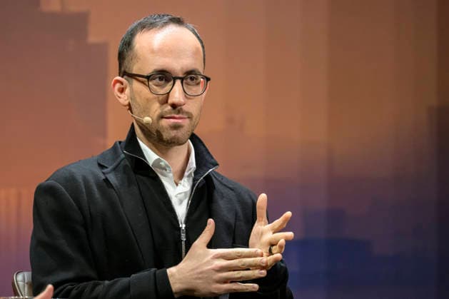 GER, Berlin, Constantin Schreiber Late Night, on stage, at the Urania, pictured from left Star pianist Igor Levit, January 29, 2026, Copyright: HMBxMedia UwexKoch