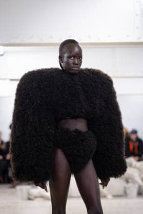 PFW - Charlie Le Mindu Runway A model presents a creation for Charlie Le Mindu ( Skins Couture SS26 ) for the Women s Haute Couture Spring Summer 2026 collection fashion show as part of the Paris Haute Couture Fashion Week, in Paris, on January 29, 2026. Photo by Alexis Jumeau ABACAPRESS.COM Paris France  Copyright: xJumeauxAlexis ABACAx