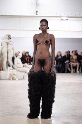 PFW - Charlie Le Mindu Runway A model presents a creation for Charlie Le Mindu ( Skins Couture SS26 ) for the Women s Haute Couture Spring Summer 2026 collection fashion show as part of the Paris Haute Couture Fashion Week, in Paris, on January 29, 2026. Photo by Alexis Jumeau ABACAPRESS.COM Paris France  Copyright: xJumeauxAlexis ABACAx