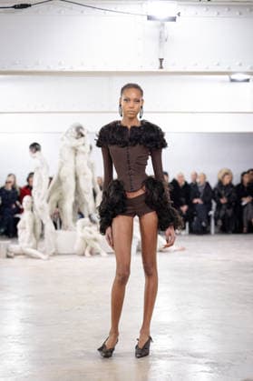 PFW - Charlie Le Mindu Runway A model presents a creation for Charlie Le Mindu ( Skins Couture SS26 ) for the Women s Haute Couture Spring Summer 2026 collection fashion show as part of the Paris Haute Couture Fashion Week, in Paris, on January 29, 2026. Photo by Alexis Jumeau ABACAPRESS.COM Paris France  Copyright: xJumeauxAlexis ABACAx