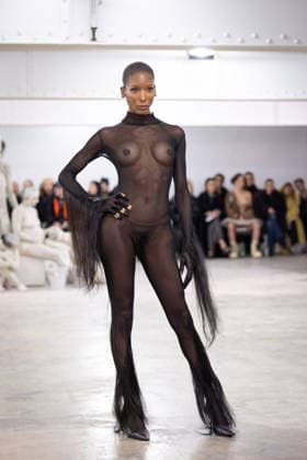 PFW - Charlie Le Mindu Runway A model presents a creation for Charlie Le Mindu ( Skins Couture SS26 ) for the Women s Haute Couture Spring Summer 2026 collection fashion show as part of the Paris Haute Couture Fashion Week, in Paris, on January 29, 2026. Photo by Alexis Jumeau ABACAPRESS.COM Paris France  Copyright: xJumeauxAlexis ABACAx