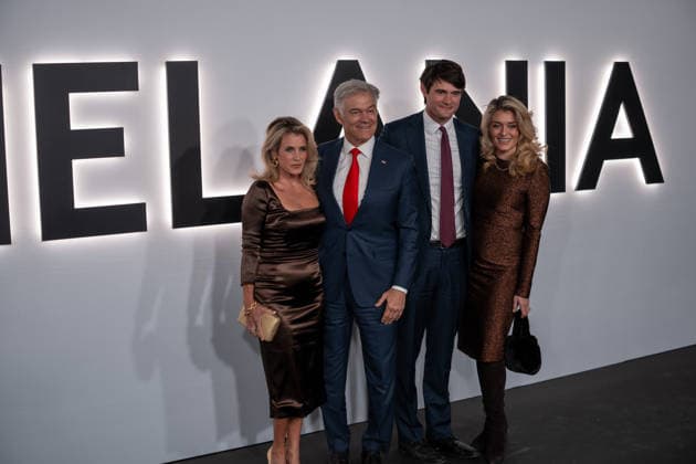January 29, 2026, Washington, Dc, United States: Lisa Oz, Mehmet Oz, Oliver Oz and Daphne Oz arrive at the premiere of the Amazon MGM Studios film Melania at the John F. Kennedy Center for the Performing Arts on January 29, 2026 in Washington, DC. The film documents the period leading up to the 2025 Presidential Inauguration and Melania TrumpÃ¢â‚¬â ¢s role during the White House transition. Washington United States - ZUMAl312 20260129_znp_l312_106 Copyright: xAndrewxLeydenx