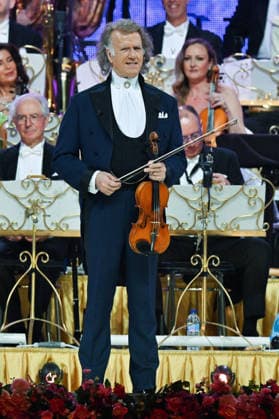 Andre Rieu performs with his Johann Strauss Orchestra - 29 Jan 2026 Andre Rieu performs with his Johann Strauss Orchestra during the concert at the Movistar Arena in Madrid, January 29, 2026, Spain Madrid Spain Copyright: xAtilanoxGarciax xSOPAxImagesx photos03561