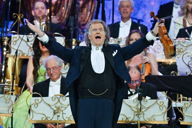 Andre Rieu performs with his Johann Strauss Orchestra - 29 Jan 2026 Andre Rieu performs with his Johann Strauss Orchestra during the concert at the Movistar Arena in Madrid, January 29, 2026, Spain Madrid Spain Copyright: xAtilanoxGarciax xSOPAxImagesx photos03562