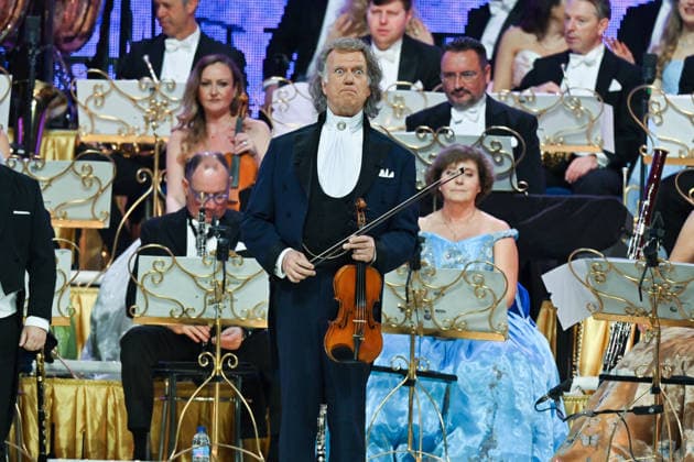 Andre Rieu performs with his Johann Strauss Orchestra - 29 Jan 2026 Andre Rieu performs with his Johann Strauss Orchestra during the concert at the Movistar Arena in Madrid, January 29, 2026, Spain Madrid Spain Copyright: xAtilanoxGarciax xSOPAxImagesx photos03566