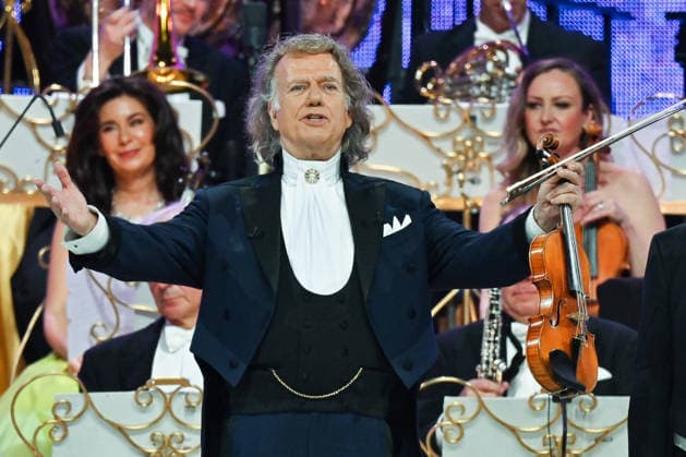 Andre Rieu performs with his Johann Strauss Orchestra - 29 Jan 2026 Andre Rieu performs with his Johann Strauss Orchestra during the concert at the Movistar Arena in Madrid, January 29, 2026, Spain Madrid Spain Copyright: xAtilanoxGarciax xSOPAxImagesx photos03571