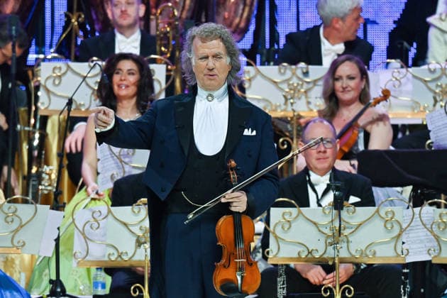 Andre Rieu performs with his Johann Strauss Orchestra - 29 Jan 2026 Andre Rieu performs with his Johann Strauss Orchestra during the concert at the Movistar Arena in Madrid, January 29, 2026, Spain Madrid Spain Copyright: xAtilanoxGarciax xSOPAxImagesx photos03584