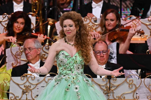 Andre Rieu performs with his Johann Strauss Orchestra - 29 Jan 2026 Anna Majchrzak performs with his Johann Strauss Orchestra of André Rieu during the concert at the Movistar Arena in Madrid, January 29, 2026, Spain Madrid Spain Copyright: xAtilanoxGarciax xSOPAxImagesx photos03592