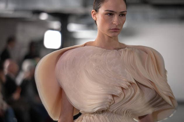 PFW - Rami Al Ali Runway A model walks the runway at the Rami Al Ali Haute Couture Spring Summer 2026 show, as part of Paris Fashion Week in Paris, France on January 29th, 2026. Rami Al Ali is the first Syrian fashion designer to present a collection ‘officially’ at the Paris Haute Couture week. Photo by Ammar Abd Rabbo ABACAPRESS.COM Paris France  Copyright: xAbdxRabboxAmmar ABACAx