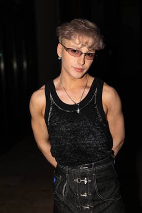 Kam Hugh au défilé Germanier, Collection Haute Couture Printemps Eté 2026 lors de la Fashion Week de Paris fashion week PFW le 29 janvier 2026 Thibault Duboucher Bestimage Celebs at the Germanier show, Spring Summer 2026 Haute Couture Collection during Paris Fashion Week PFW on 29 January 2026 Paris France  Copyright: xThibaultxDuboucherx xBestimagexThibaultxDuboucherx xBestimagex