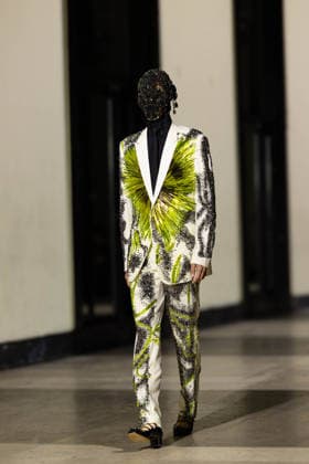 Model lors du défilé Germanier, Collection Haute Couture Printemps Eté 2026 lors de la Fashion Week de Paris fashion week PFW le 29 janvier 2026 Thibault Duboucher Bestimage Germanier fashion show, Spring Summer 2026 Haute Couture Collection during Paris Fashion Week PFW on 29 January 2026 Paris France  Copyright: xThibaultxDuboucherx xBestimagexThibaultxDuboucherx xBestimagex