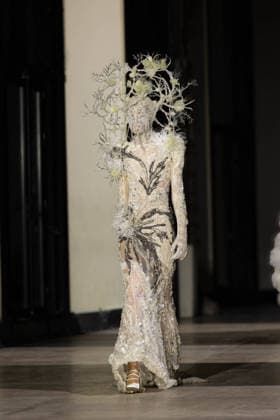 Model lors du défilé Germanier, Collection Haute Couture Printemps Eté 2026 lors de la Fashion Week de Paris fashion week PFW le 29 janvier 2026 Thibault Duboucher Bestimage Germanier fashion show, Spring Summer 2026 Haute Couture Collection during Paris Fashion Week PFW on 29 January 2026 Paris France  Copyright: xThibaultxDuboucherx xBestimagexThibaultxDuboucherx xBestimagex