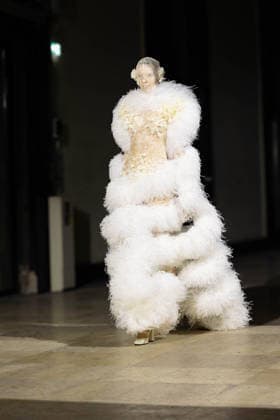 Model lors du défilé Germanier, Collection Haute Couture Printemps Eté 2026 lors de la Fashion Week de Paris fashion week PFW le 29 janvier 2026 Thibault Duboucher Bestimage Germanier fashion show, Spring Summer 2026 Haute Couture Collection during Paris Fashion Week PFW on 29 January 2026 Paris France  Copyright: xThibaultxDuboucherx xBestimagexThibaultxDuboucherx xBestimagex