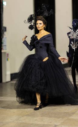 Lisa Rinna lors du défilé Germanier, Collection Haute Couture Printemps Eté 2026 lors de la Fashion Week de Paris fashion week PFW le 29 janvier 2026 Thibault Duboucher Bestimage Germanier fashion show, Spring Summer 2026 Haute Couture Collection during Paris Fashion Week PFW on 29 January 2026 Paris France  Copyright: xThibaultxDuboucherx xBestimagexThibaultxDuboucherx xBestimagex