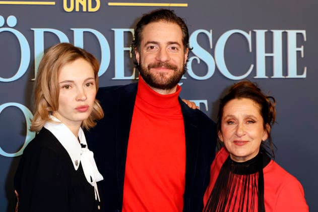 Marta Kizyma, Fridolin Sandmeyer and Barbara Philipp at the premiere of the Amazon Prime Video film Fabian und die mörderische Hochzeit at Cinenova Cologne, 30 01 2026 Foto:xR.xSchmiegeltx xFuturexImagex hochzeit_6200