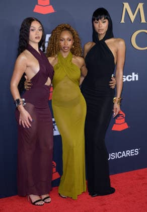 MusiCares 2026 Person of the Year Gala - Los Angeles, USA LOS ANGELES, USA. January 30, 2026: Stella Quaresma, Renee Downer & Jorja Douglas at the MusiCares 2026 Person of the Year Gala. Los Angeles CA USA  Copyright: xPaulxSmith Featureflashx
