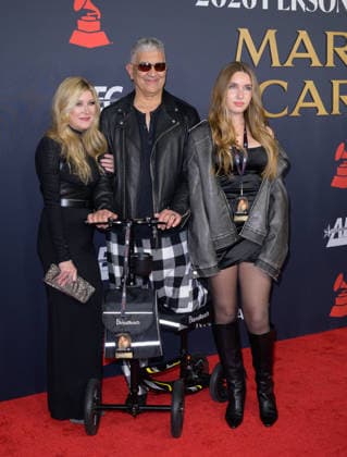 MusiCares 2026 Person of the Year Gala - Los Angeles, USA LOS ANGELES, USA. January 30, 2026: Pat Smear & Family at the MusiCares 2026 Person of the Year Gala. Los Angeles CA USA  Copyright: xPaulxSmith Featureflashx