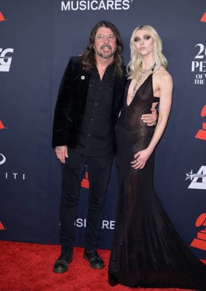 MusiCares 2026 Person of the Year Gala - Los Angeles, USA LOS ANGELES, USA. January 30, 2026: Dave Grohl & Taylor Momsen at the MusiCares 2026 Person of the Year Gala. Los Angeles CA USA  Copyright: xPaulxSmith Featureflashx